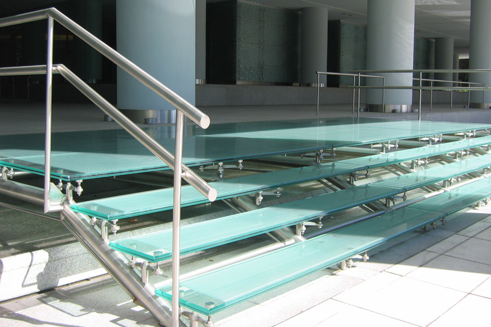 Escalera Bouchard Plaza